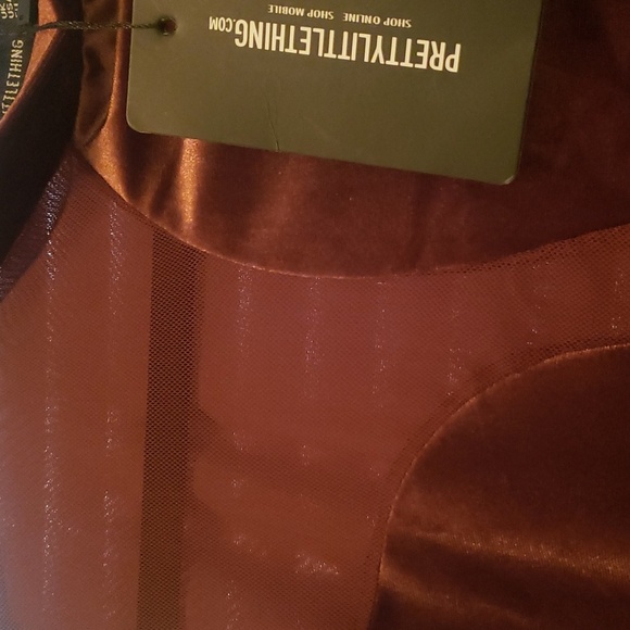 NWT Pretty Little thing Chocolate Velvet Long Sleeve mini dress plus size - Picture 10 of 11